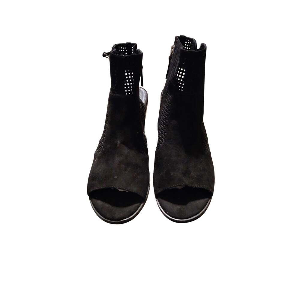 Black Forever 21 zip up open heel shoe size 10